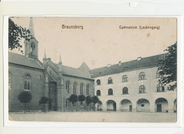 Braunsberg, Gymnasium Hosianum und Kreuzgang