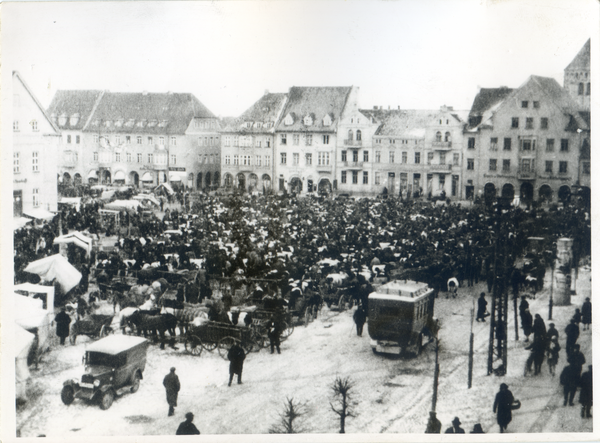 Goldap, Marktplatz, Markttreiben