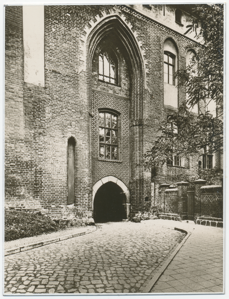 Marienwerder, Schlossportal, Das kalte Tor