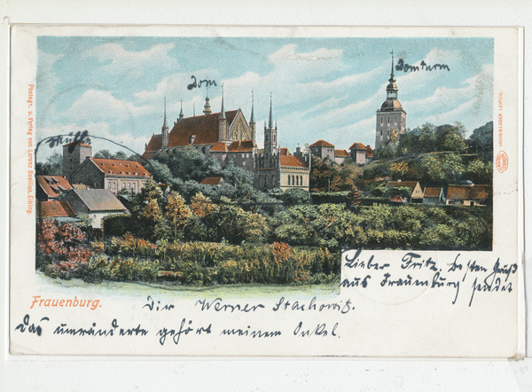 Frauenburg, Ortsansicht mit Dom und Glockenturm