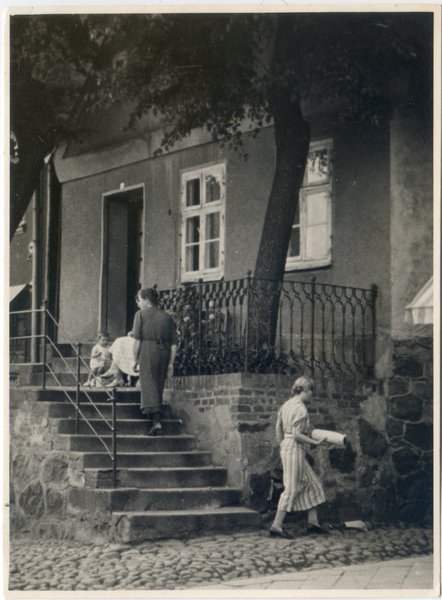 Lötzen, Lycker Straße, Altes Haus mit Beischlag