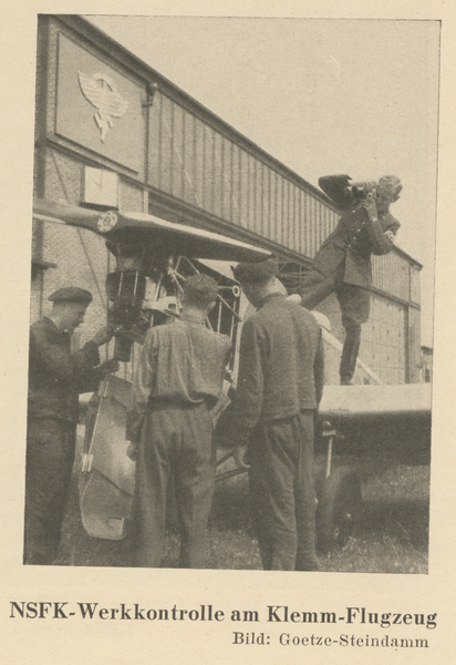 Königsberg-Devau, Schule für Motorflugsport, Werkkontrolle am Klemm-Flugzeug