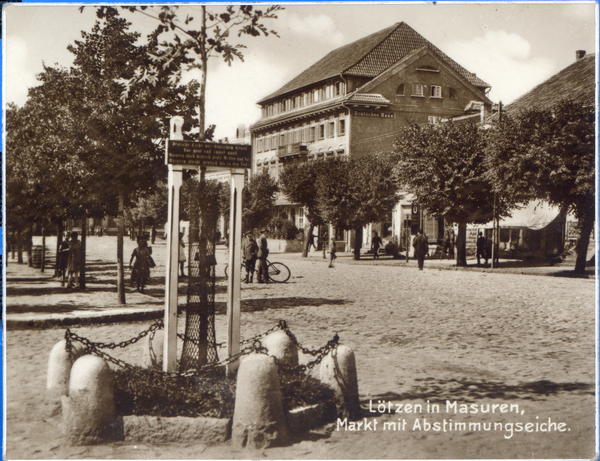 Lötzen, Markt mit Abstimmungseiche