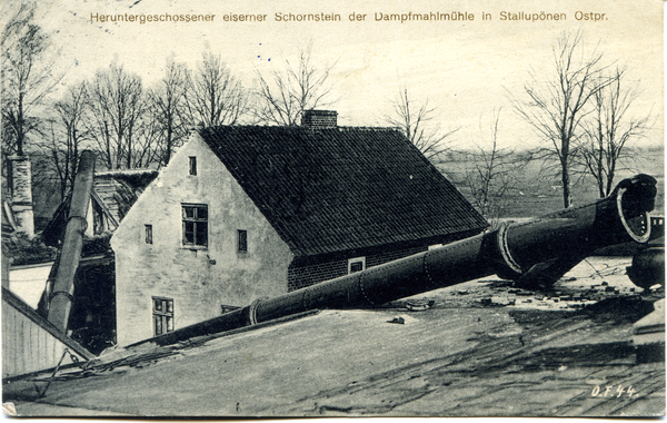 Stallupönen, Heruntergeschossener Schornstein der Dampfmahlmühle