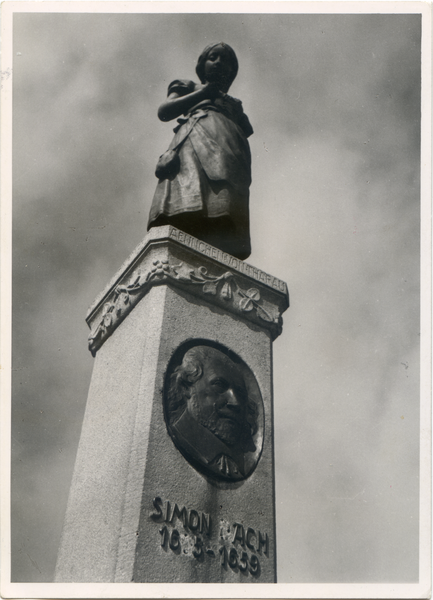 Memel, Ännchen von Tharau auf dem Simon-Dach-Brunnen