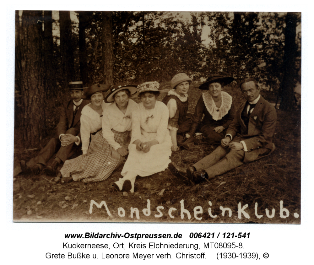 Kuckerneese. Mondscheinklub mit Trude Eywill, Grete Bußke u. Leonore Meyer verh. Christoff