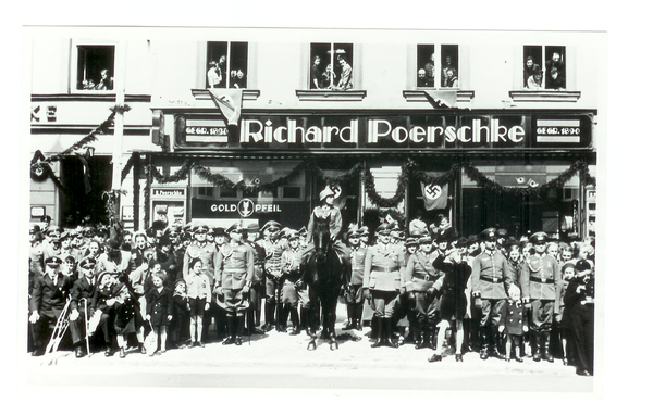 Tilsit, Hohe Str. 25, Truppenparade am 20.04.1939