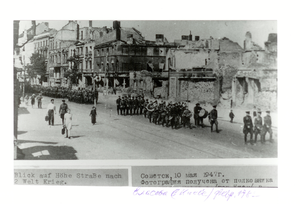 Tilsit, Hohe Str., Siegesparade der Russen