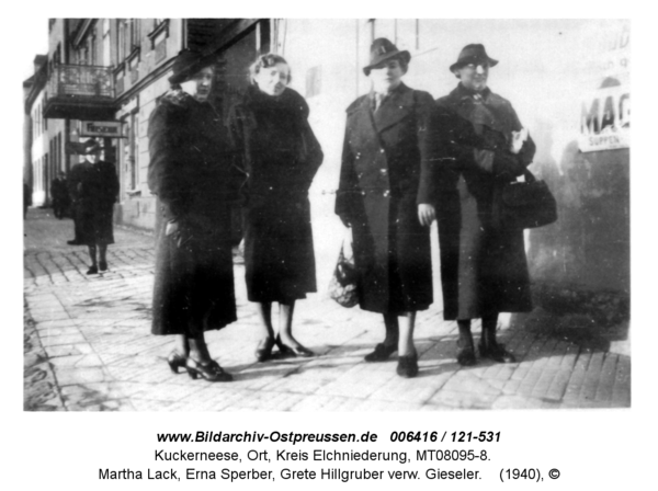 Kuckerneese. Am Markt. Emmi Greifenberger, Martha Lack, Erna Sperber, Grete Hillgruber verw. Gieseler