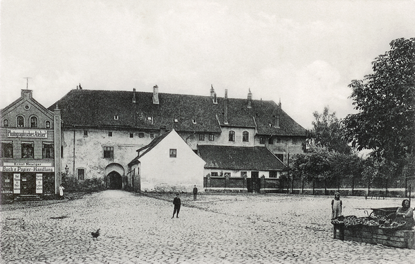 Labiau, Marktplatz mit Schloss