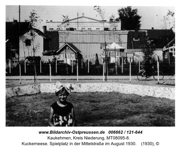 Kuckerneese. Spielplatz in der Mittelstraße im August 1930