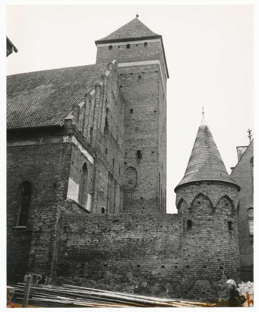 Rastenburg, Alte Stadtbefestigung, Josephturm und St. Georg