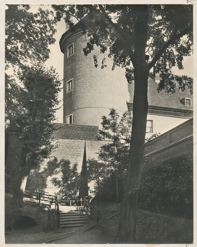 Preußisch Holland, Stadtmauer und Schloossturm