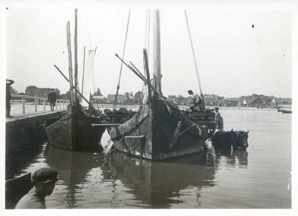 Rossitten Kr. Samland, Boote im Hafen
