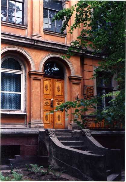 Tilsit (Советск), Hauseingang Clausiusstraße 4
