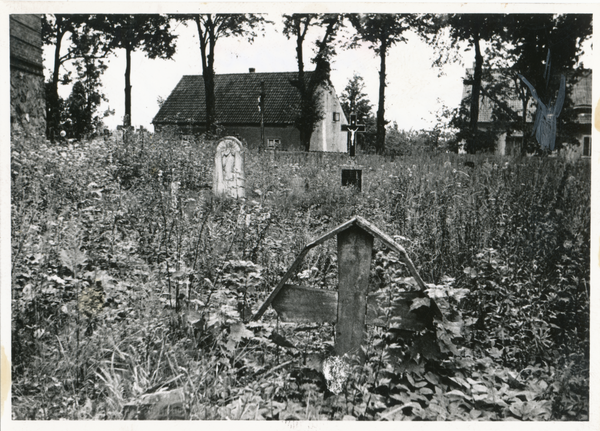 Prossitten, Ehemaliger deutscher Friedhof