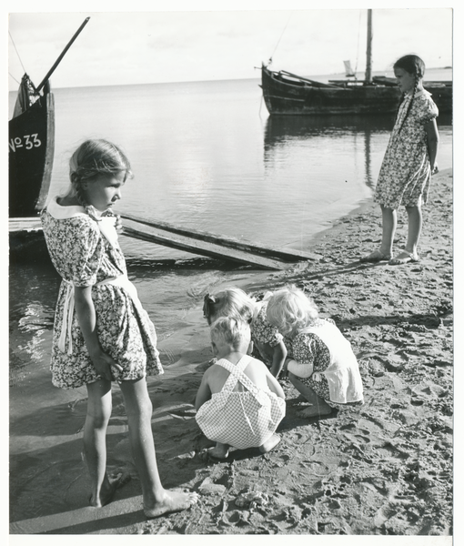 Pillkoppen, Spielende Kinder am Strand