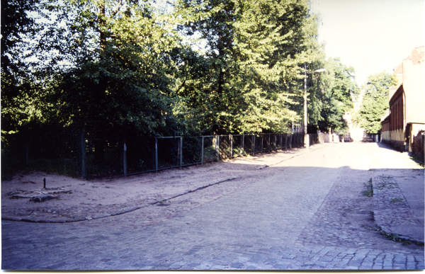 Tilsit (Советск),  Ehemalige Bleichstraße, rechts die Turnhalle des Humanistischen Gymnasiums