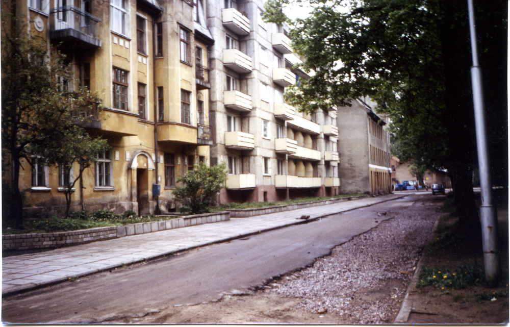 Tilsit (Советск), Ehemalige  Luisenallee,  z.T. mit altem Gebäudebestand, Blickrichtung Ost