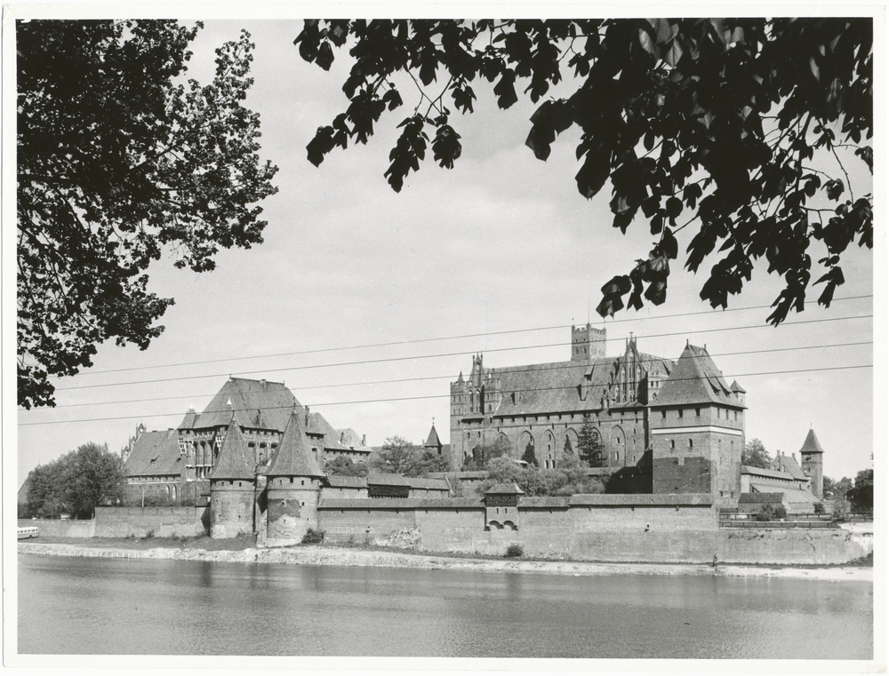 Marienburg i. Westpr., Die Marienburg von der Nogatseite