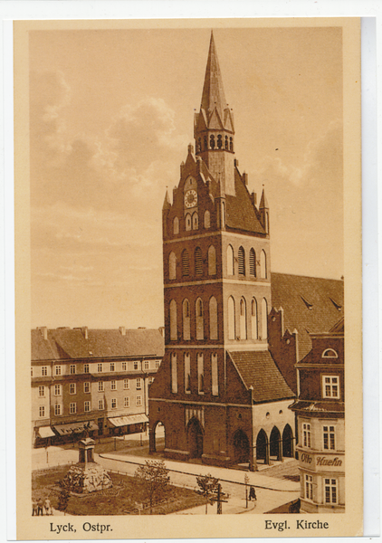 Lyck, Evangelische Kirche und Kriegerdenkmal