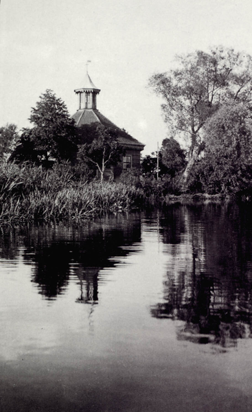 Inse, Kirche am Insefluß