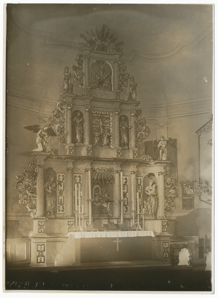 Ortelsburg, Ev. Kirche, Altar