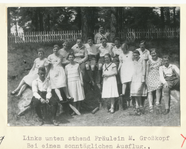 Ortelsburg, Ortelsburger Volkstanzkreis bei einem sonntäglichen Ausflug