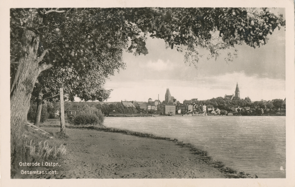 Osterode (Ostpr.), Ortsansicht über den Drewenzsee von Wiechertsruh aus