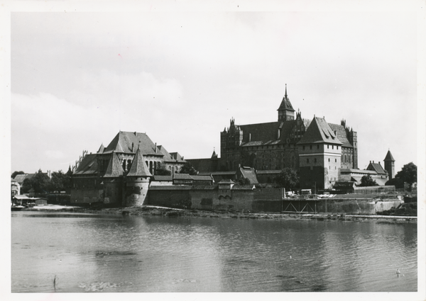 Marienburg i. Westpr., Die Marienburg von der Nogatseite