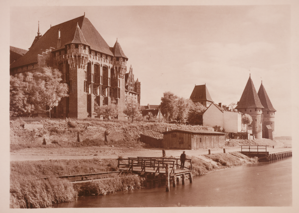 Marienburg i. Westpr., Die Marienburg von der Nogatseite