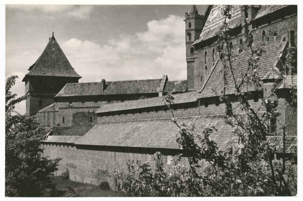 Marienburg i. Westpr., Die Marienburg, Wehrgang zum Hochschloss