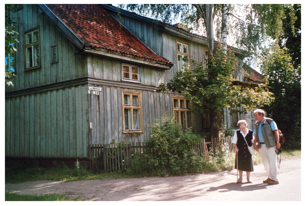 Heinrichswalde,Fliederstraße 6, Unser Haus Wiedersehen nach 57 Jahren