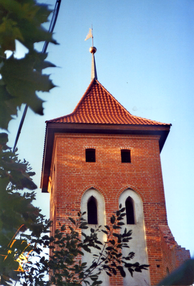 Arnau Kr. Samland, Katharinenkirche, Wiederaufbau, der Kirchturm ist komplett wieder Aufgebaut