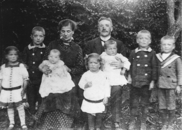 Schillgallen Kr. Elchniederung, Familie Anton und Maria Wittke