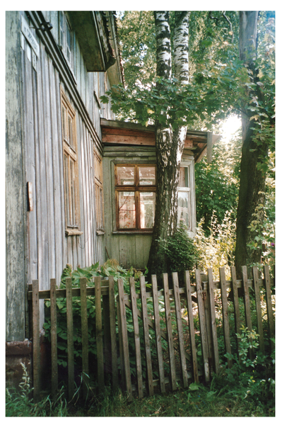 Heinrichswalde, Fliederstraße 6, Hofeingang von der Fliederstraße