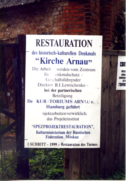 Arnau Kr. Samland, Katharinenkirche, Wiederaufbau, das Bauschild