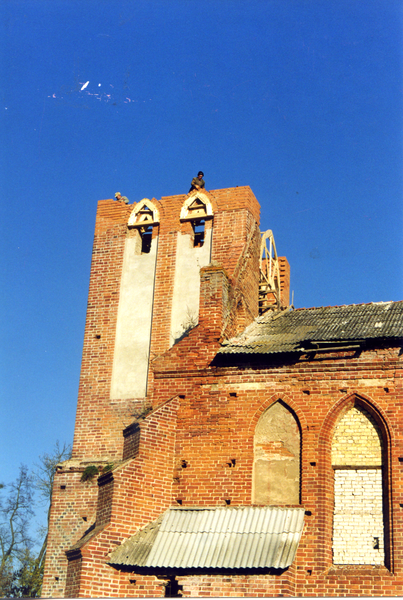 Arnau Kr. Samland, Katharinenkirche, Wiederaufbau, Der Turm  wächst Oktober 2000