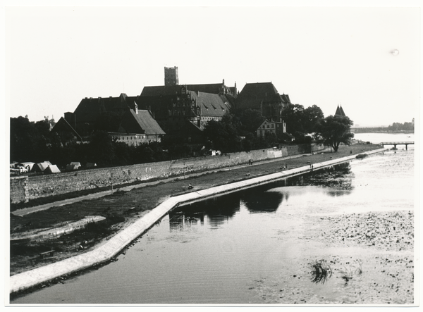 Marienburg i. Westpr., Die Marienburg von der Nogatseite