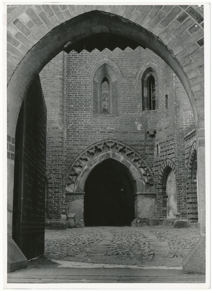 Marienburg i. Westpr., Die Marienburg, inneres Tor im Hochschloss