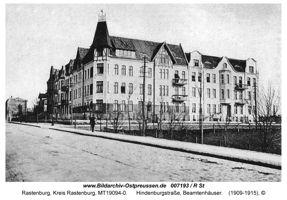 Rastenburg, Hindenburgstraße, Beamtenhäuser