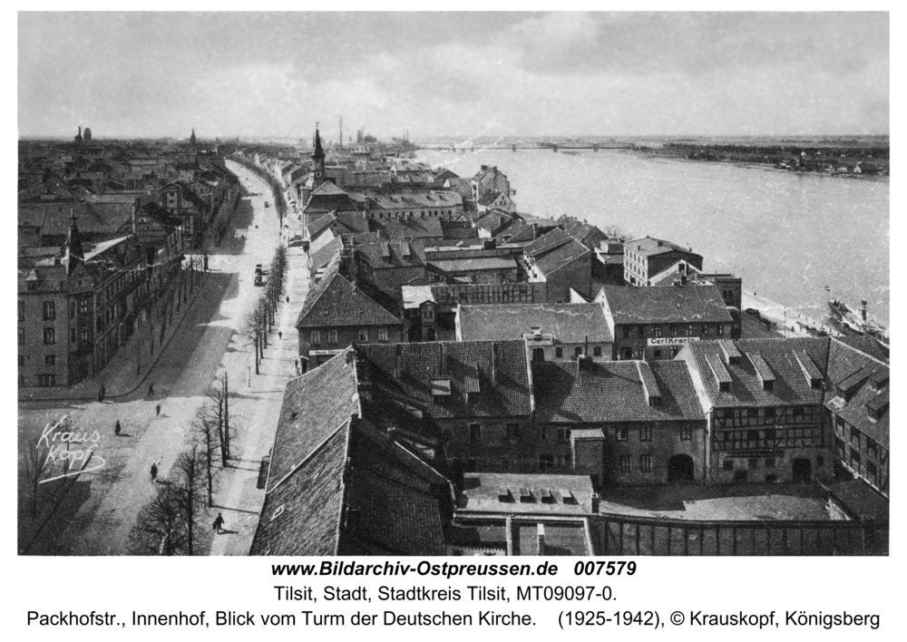 Tilsit, Packhofstr., Innenhof, Blick vom Turm der Deutschen Kirche