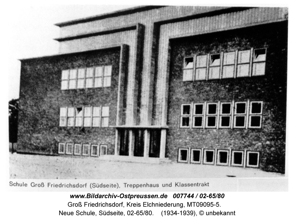 Groß Friedrichsdorf, Neue Schule, Südseite, 02-65/80