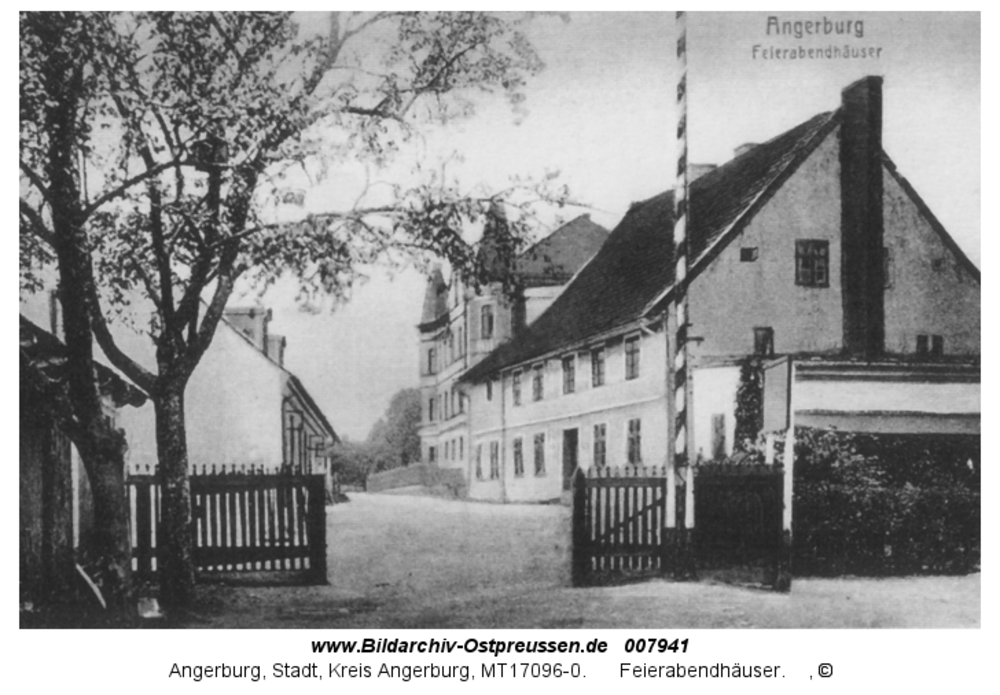 Angerburg 47, Feierabendhäuser