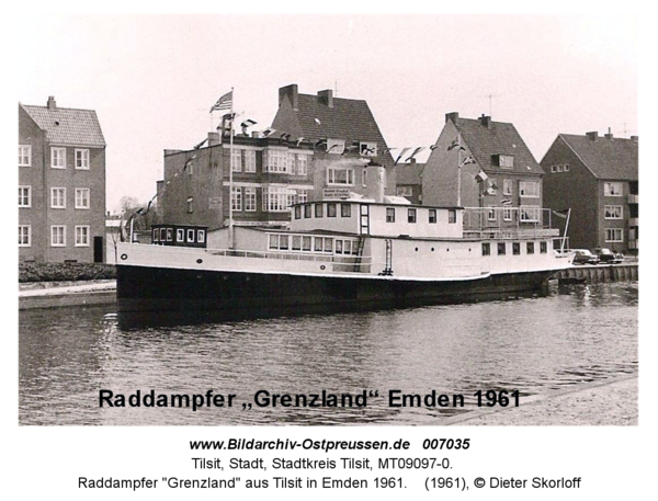 Raddampfer "Grenzland" aus Tilsit in Emden 1961