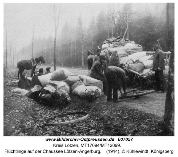 Flüchtlinge auf der Chaussee Lötzen-Angerburg