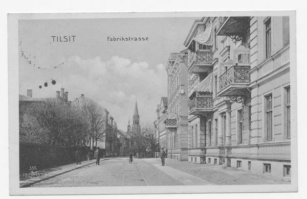 Tilsit, Fabrikstr., Blick nach Westen zur kath. Kirche