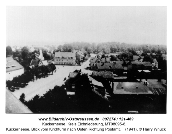 Kuckerneese. Blick vom Kirchturm nach Osten Richtung Postamt