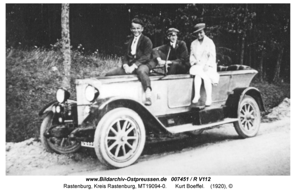 Rastenburg, Neuer Markt, Kurt Boeffel mit Auto Marke "Dürkop"