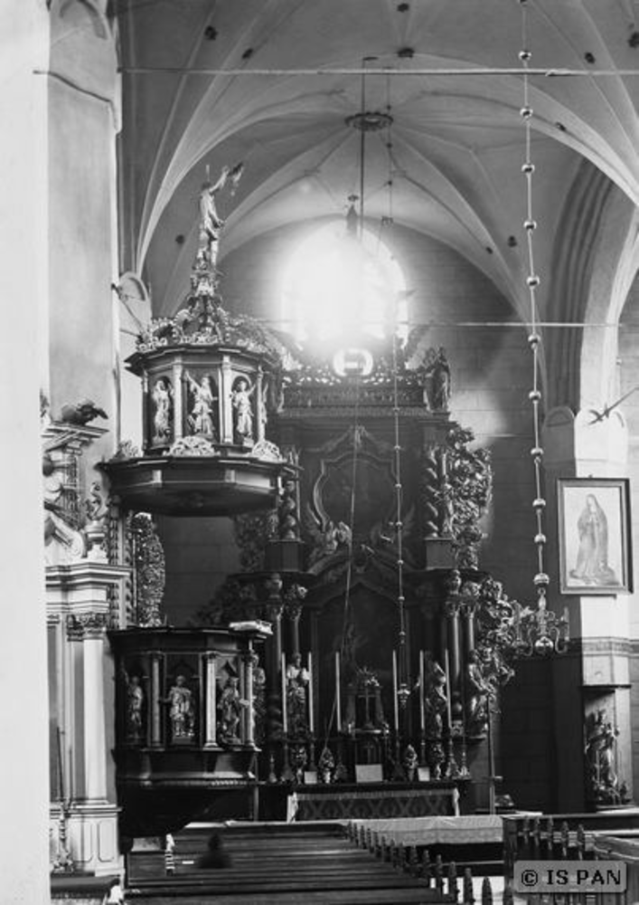 Frauenburg,  Stadtpfarrkirche St. Nikolaus - Blick zum Hochaltar